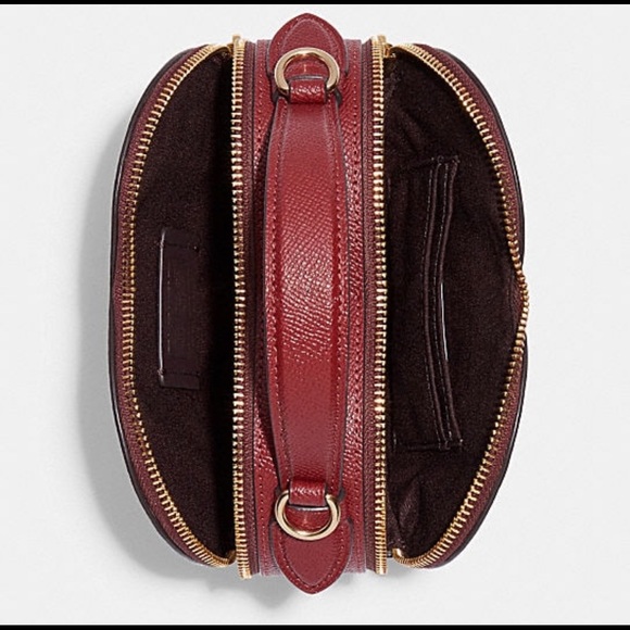 COACH HEART CROSSBODY SIGNATURE CANVAS HEART PETAL PRINT NWOT - Picture 3 of 9